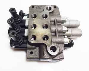 84235972 Rozdzielacz hydrauliczny