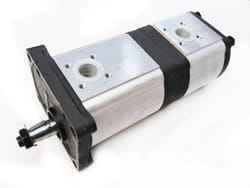 1112008200  Pompa Hydrauliczna